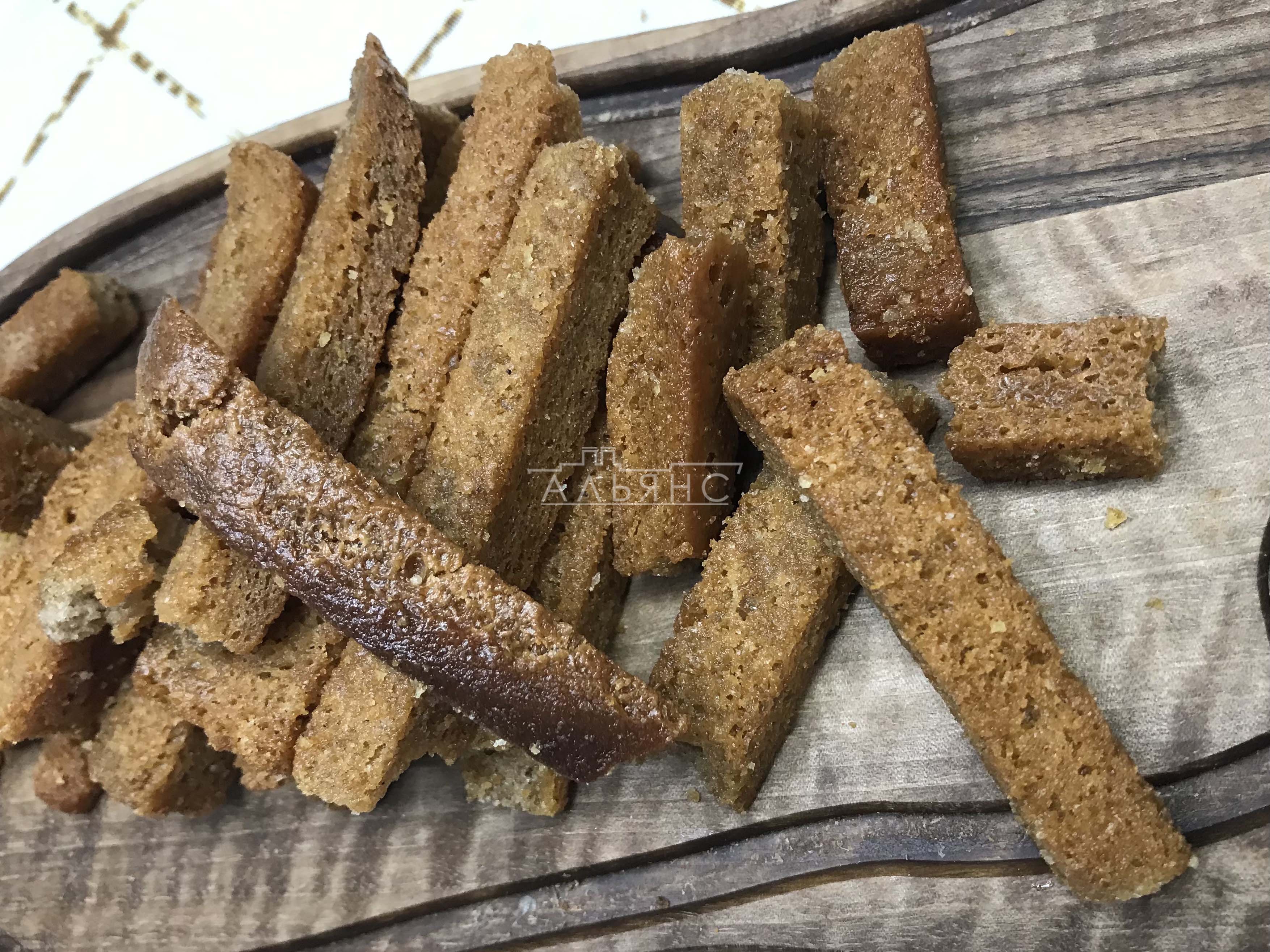 Деревенские гренки с чесноком в Орехово-Борисово