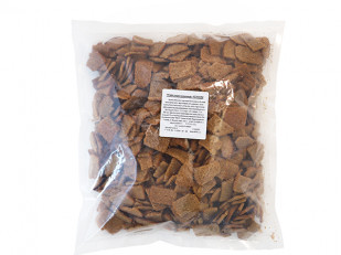 Сом (бабочка) холодного копчения: Гренки черные со вкусом чеснока