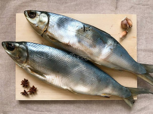 Мучные полоски ЗЕЛЁНЫЕ со вкусом барбекю 76 гр: Сиг вяленый