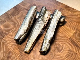 Сом стейк х/к: Корюшка вяленая (тушка)