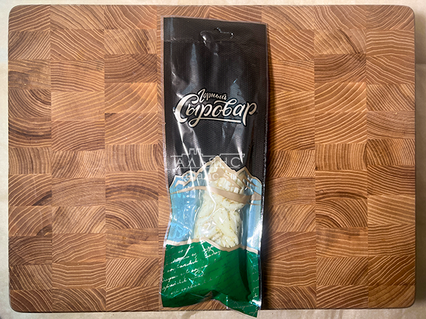 Сыр 100 гр ГОРНЫЙ СЫРОВАР (Косичка с укропом и чесноком) в Орехово-Борисово