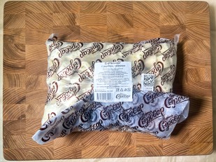 Сыр 1 кг ГОРНЫЙ СЫРОВАР (Бочата паприка): Сыр 1 кг ГОРНЫЙ СЫРОВАР (Бочонок с укропом и чесноком)