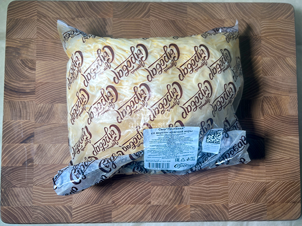 Сыр 1 кг ГОРНЫЙ СЫРОВАР (Паутинка со вкусом красной икры) в Орехово-Борисово