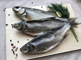 Мучные полоски ЗЕЛЁНЫЕ со вкусом барбекю 76 гр: Плотва вяленая